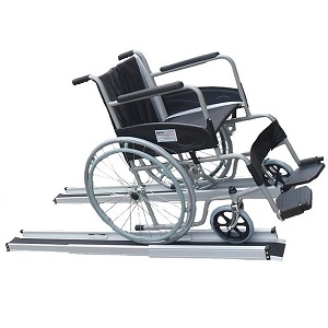 Инвалидна количка с рампа