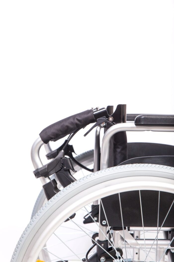 Изображение на Инвалидна лека количка рингова със спирачки за придружителя pic 1